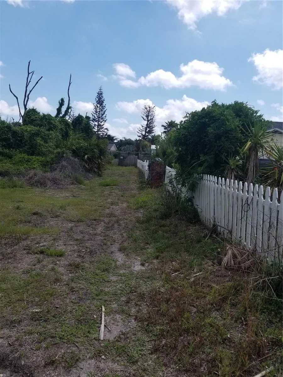21 MILWAUKEE AVENUE Palm Coast, FL 32137
