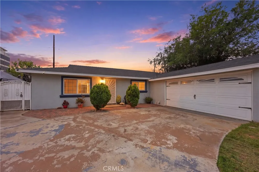 456 Linden Anaheim, CA 92801