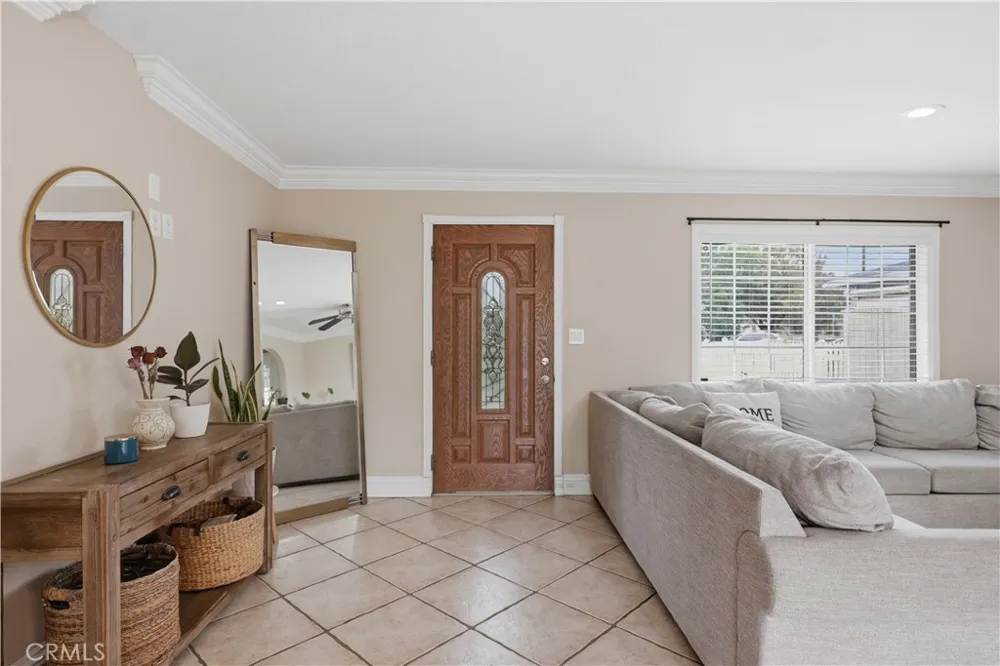456 Linden Anaheim, CA 92801