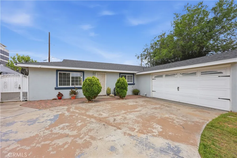 456 Linden Anaheim, CA 92801