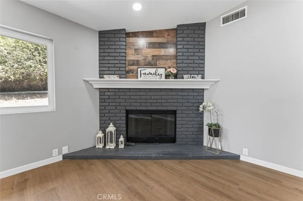 27186 Sesame Hemet, CA 92544
