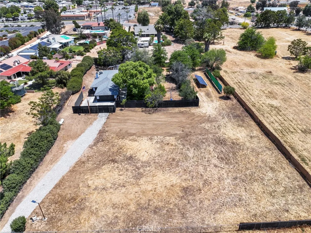 27186 Sesame Hemet, CA 92544