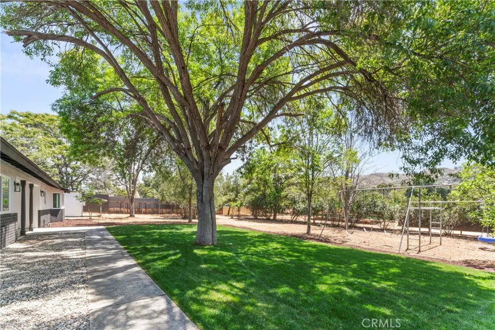 27186 Sesame Hemet, CA 92544