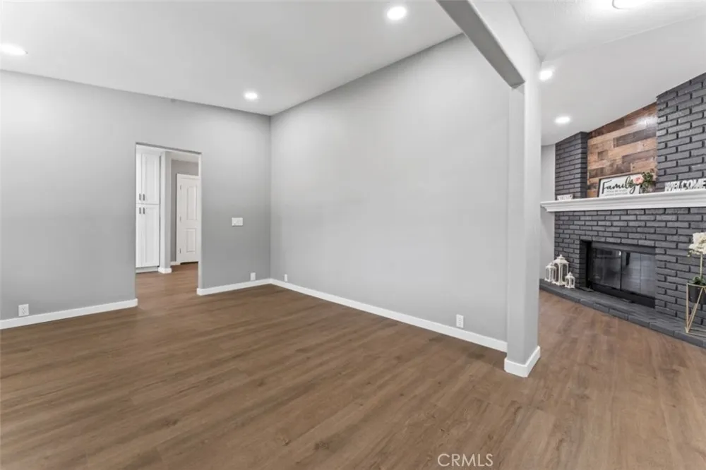 27186 Sesame Hemet, CA 92544