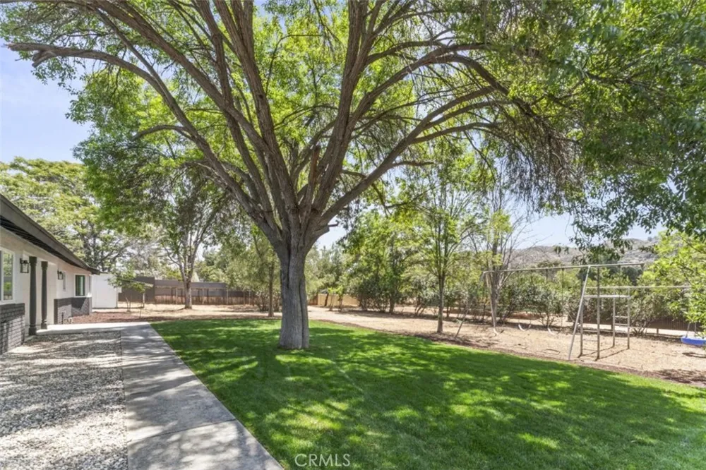 27186 Sesame Hemet, CA 92544