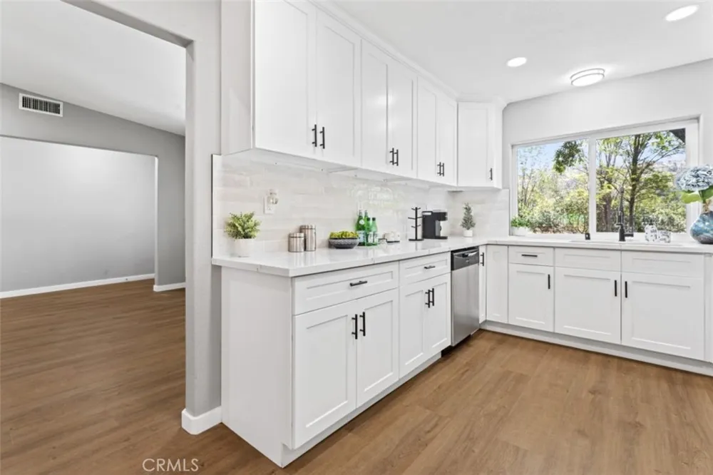 27186 Sesame Hemet, CA 92544
