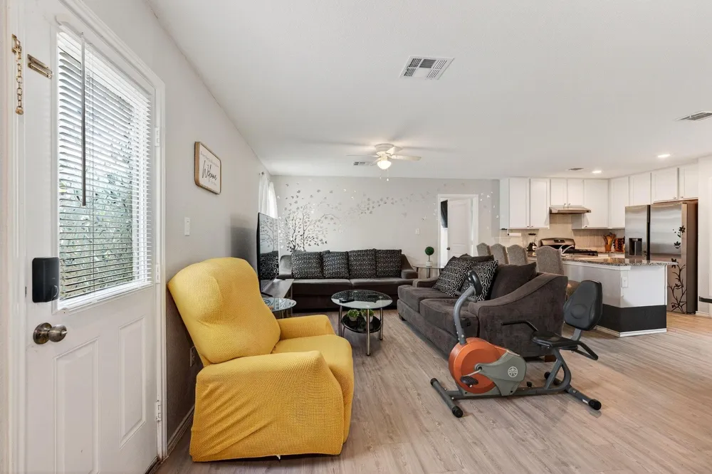 8111 Nube Medina San Antonio, TX 78252