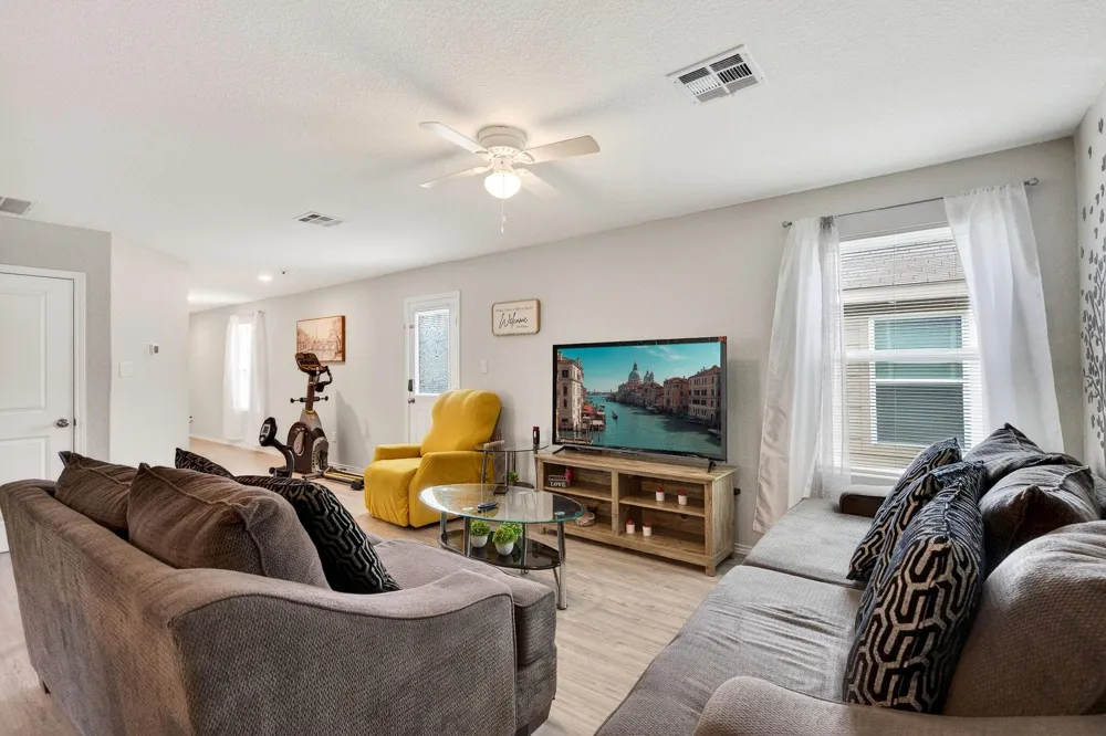 8111 Nube Medina San Antonio, TX 78252