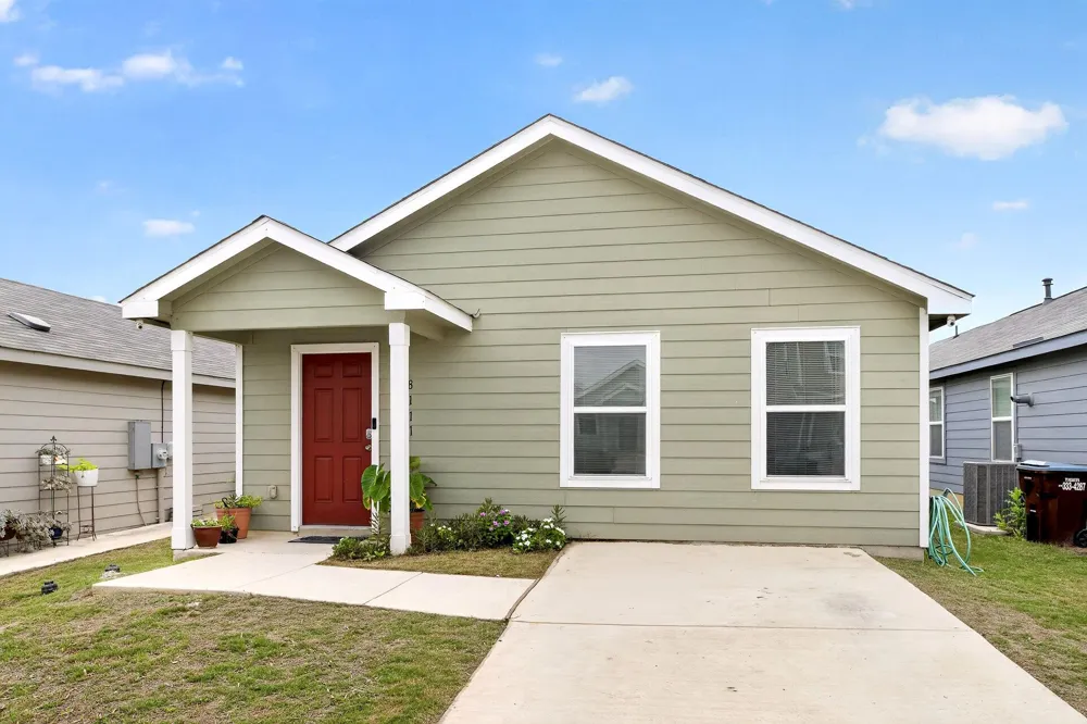 8111 Nube Medina San Antonio, TX 78252