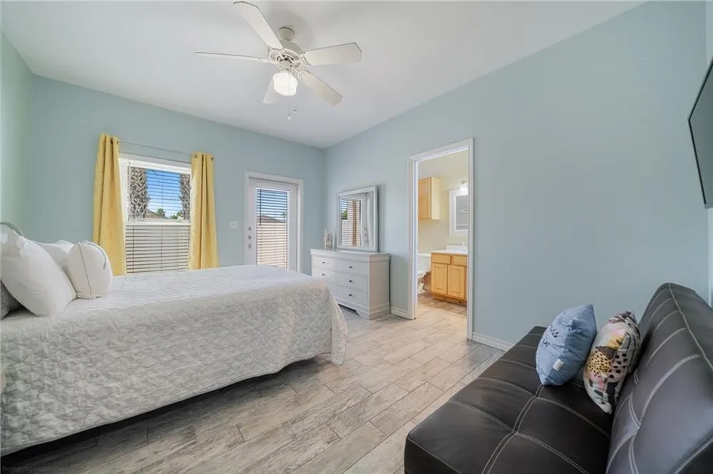 14202 Encantada Avenue #106 Corpus Christi, TX 78418