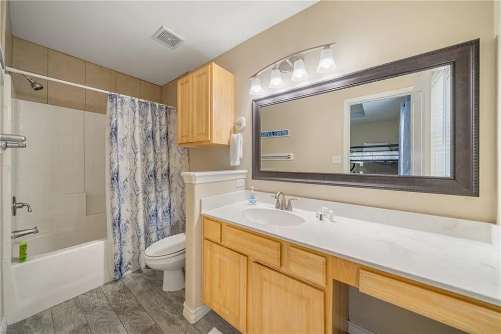 14202 Encantada Avenue #106 Corpus Christi, TX 78418