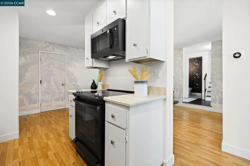 1656 Siskiyou Dr Walnut Creek, CA 94598