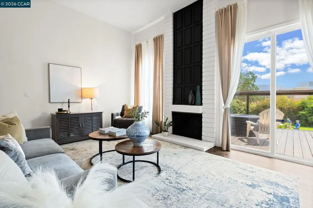 1656 Siskiyou Dr Walnut Creek, CA 94598