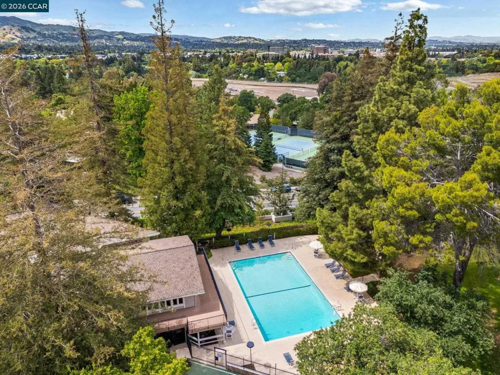1656 Siskiyou Dr Walnut Creek, CA 94598