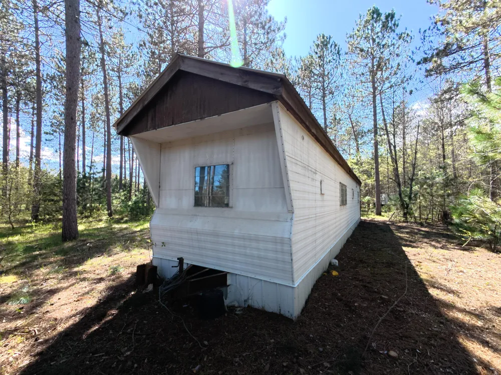 16880 Vondra Road Springdale Township, MI 49683
