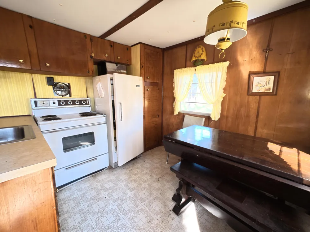 16880 Vondra Road Springdale Township, MI 49683