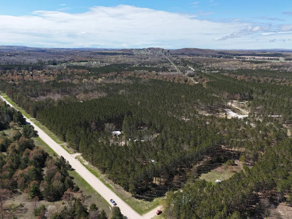 16880 Vondra Road Springdale Township, MI 49683
