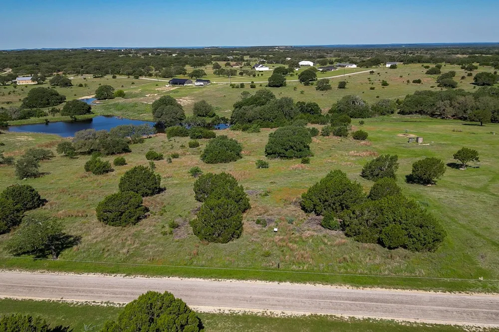 16 Sable Pass Lampasas, TX 76550