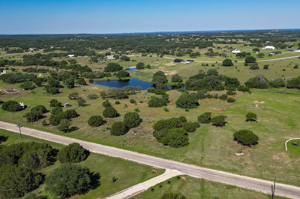 16 Sable Pass Lampasas, TX 76550