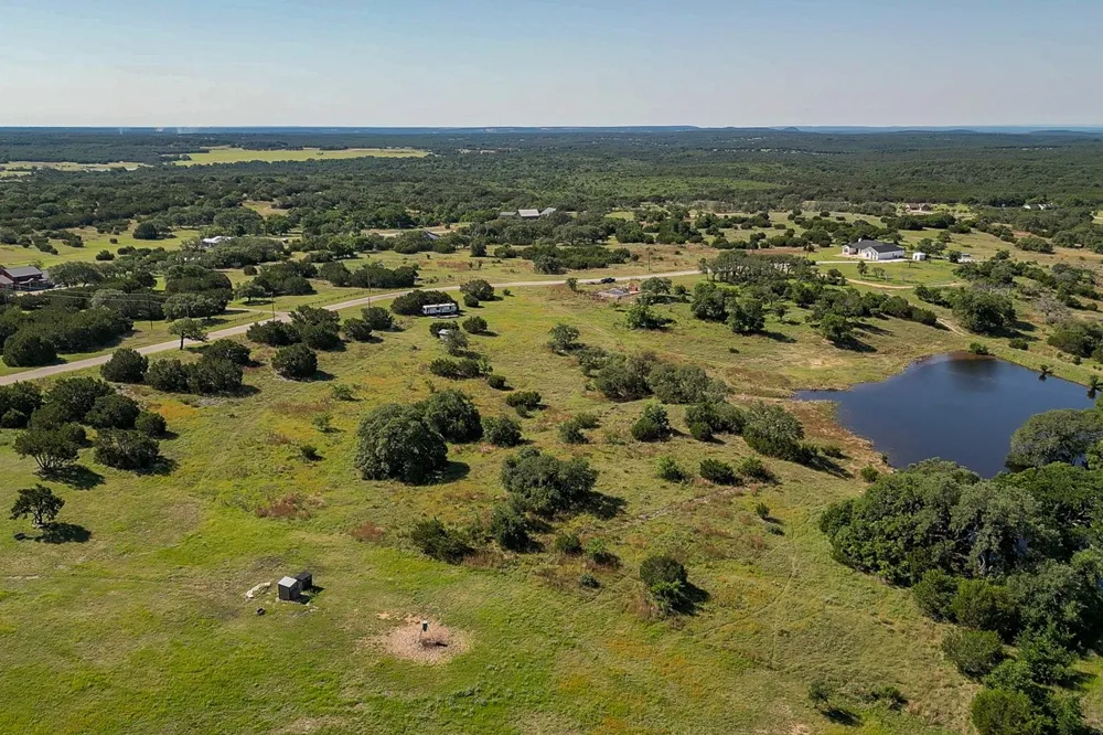 16 Sable Pass Lampasas, TX 76550
