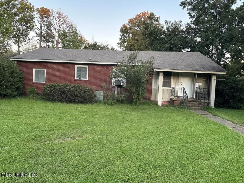 200 Cedar Street Vidalia, LA 71373