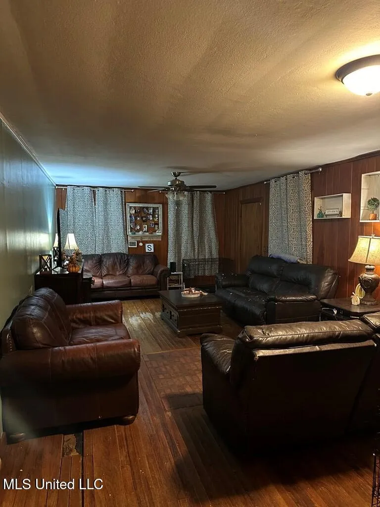 200 Cedar Street Vidalia, LA 71373