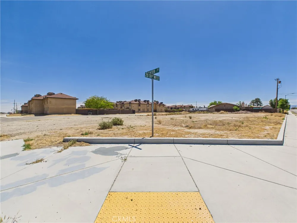 2643 Dixie Street Rosamond, CA 93560