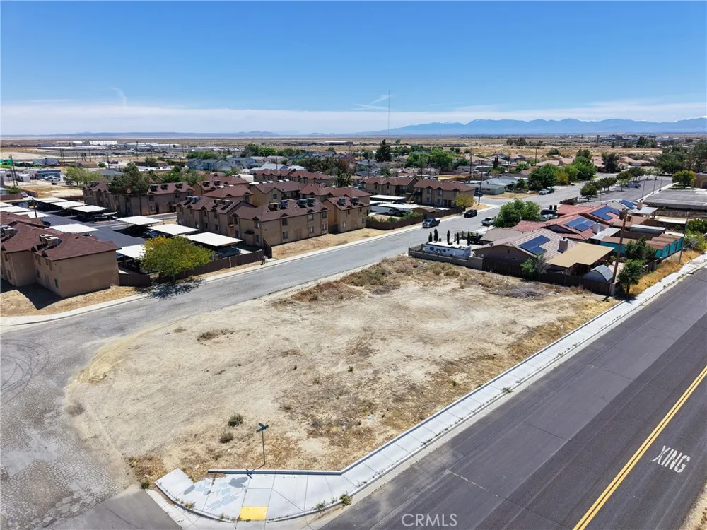 2643 Dixie Street Rosamond, CA 93560