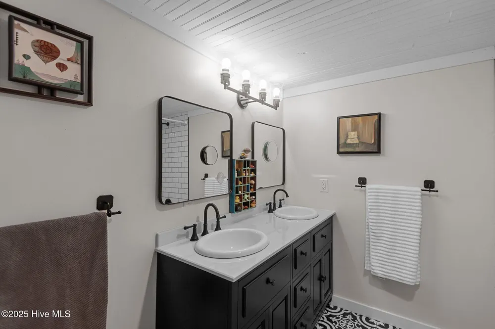105 Main Street Bath, NC 27808