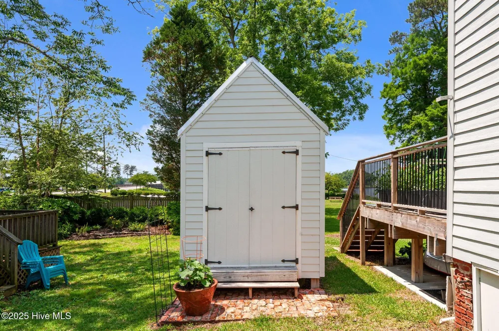 105 Main Street Bath, NC 27808