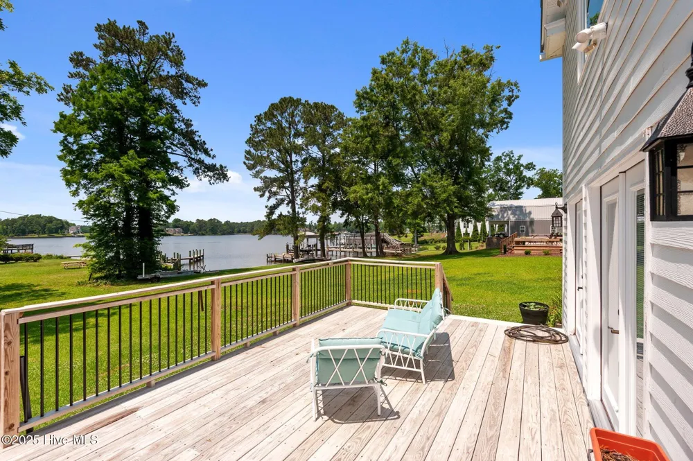 105 Main Street Bath, NC 27808