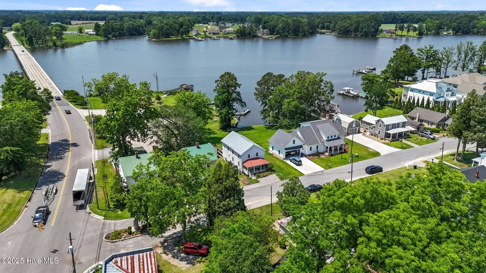 105 Main Street Bath, NC 27808