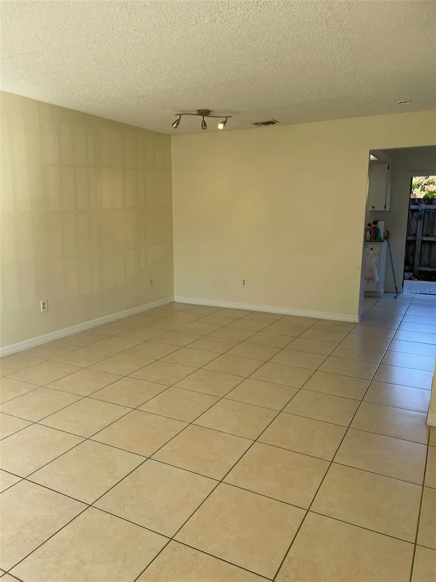 7327 FOREST HILL COURT #223 Winter Park, FL 32792
