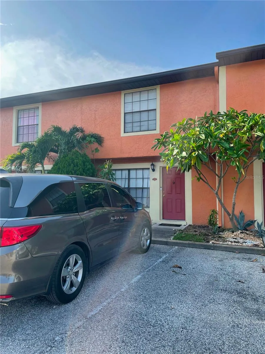 7327 FOREST HILL COURT #223 Winter Park, FL 32792