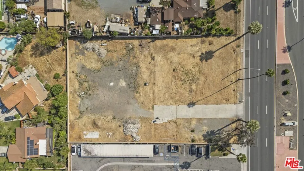 11325 Magnolia Avenue Riverside, CA 92505