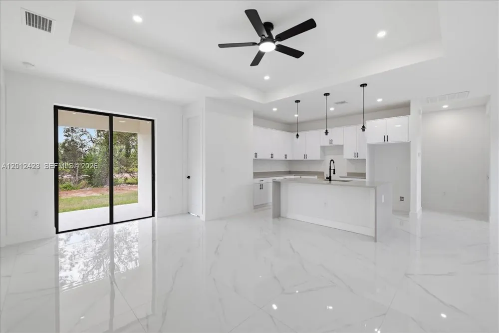 1032 CANDLELIGHT DR Other City - In The State Of Florida, FL 33974
