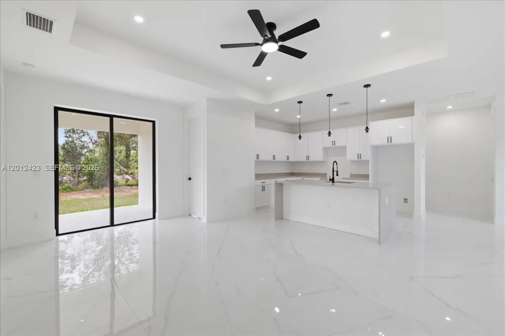 1032 CANDLELIGHT DR Other City - In The State Of Florida, FL 33974