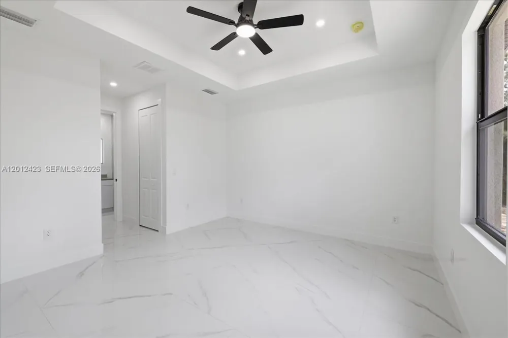 1032 CANDLELIGHT DR Other City - In The State Of Florida, FL 33974