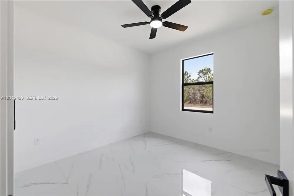 1032 CANDLELIGHT DR Other City - In The State Of Florida, FL 33974