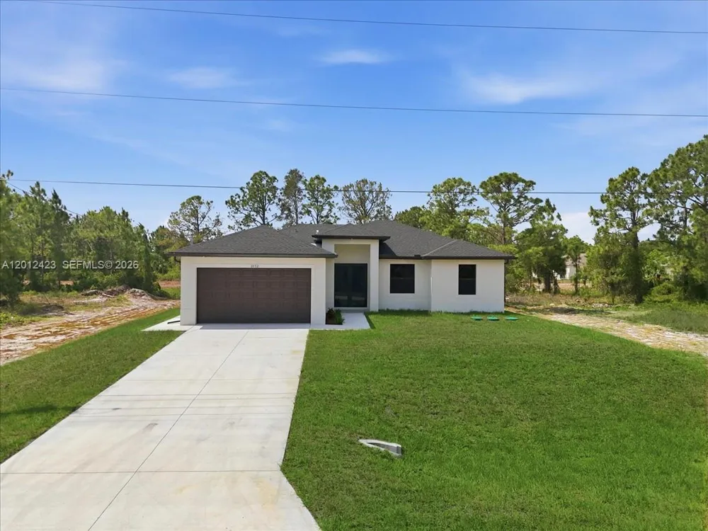 1032 CANDLELIGHT DR Other City - In The State Of Florida, FL 33974
