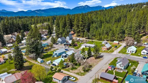 4 XX W Alaska Avenue