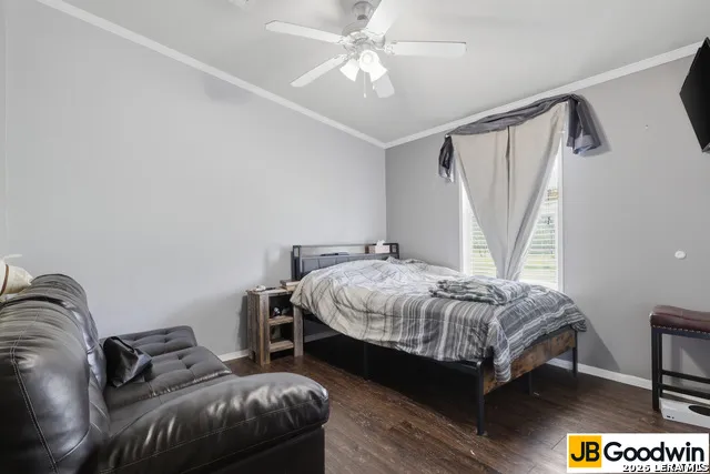 152 E County Road 304 Jourdanton, TX 78026
