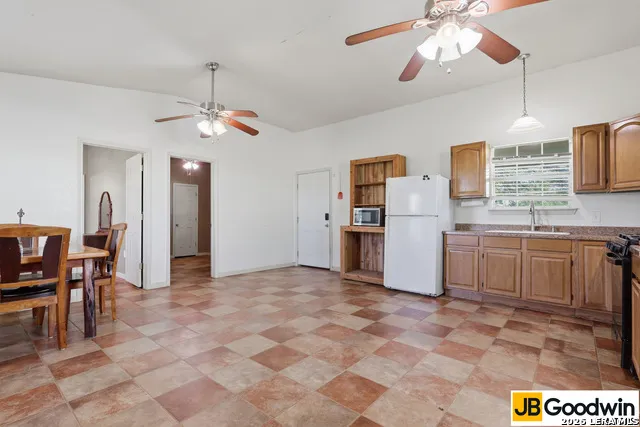 152 E County Road 304 Jourdanton, TX 78026