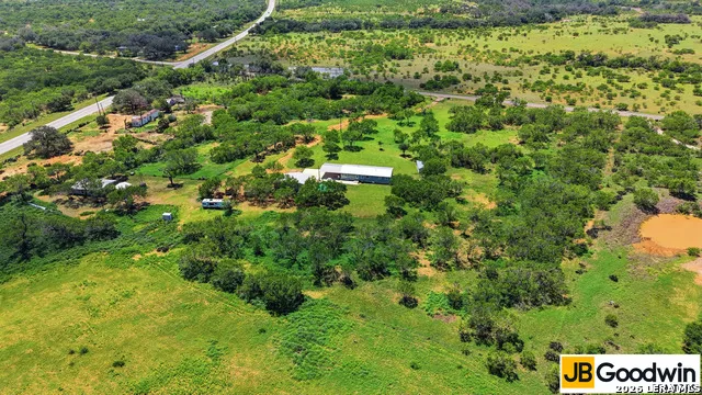 152 E County Road 304 Jourdanton, TX 78026