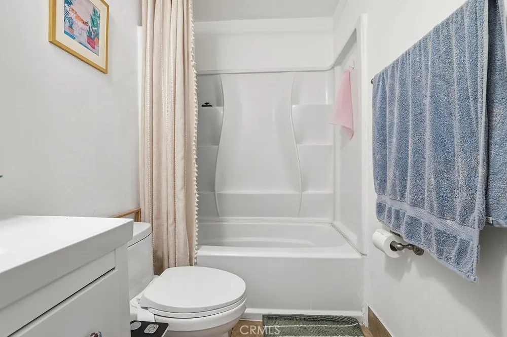 5400 Newcastle Avenue #45 Encino, CA 91316