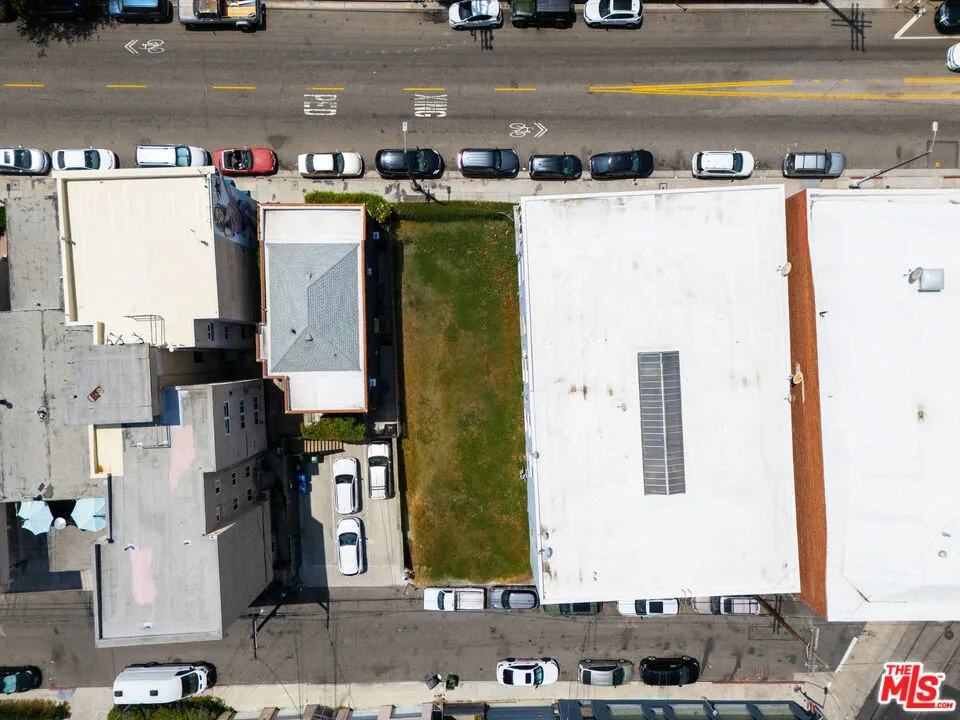 1816 Pacific Avenue Venice, CA 90291