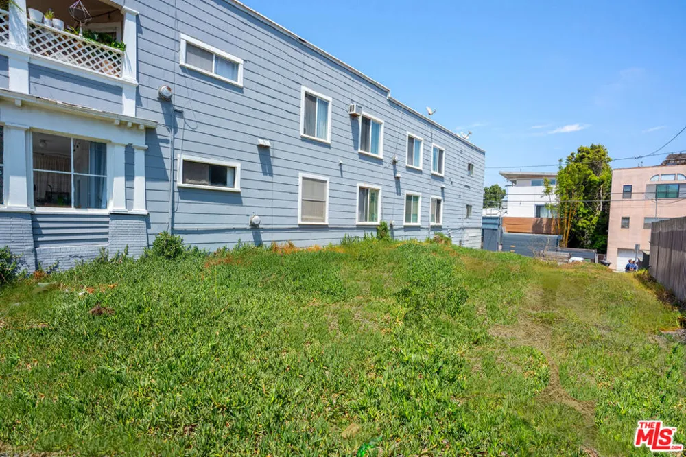 1816 Pacific Avenue Venice, CA 90291
