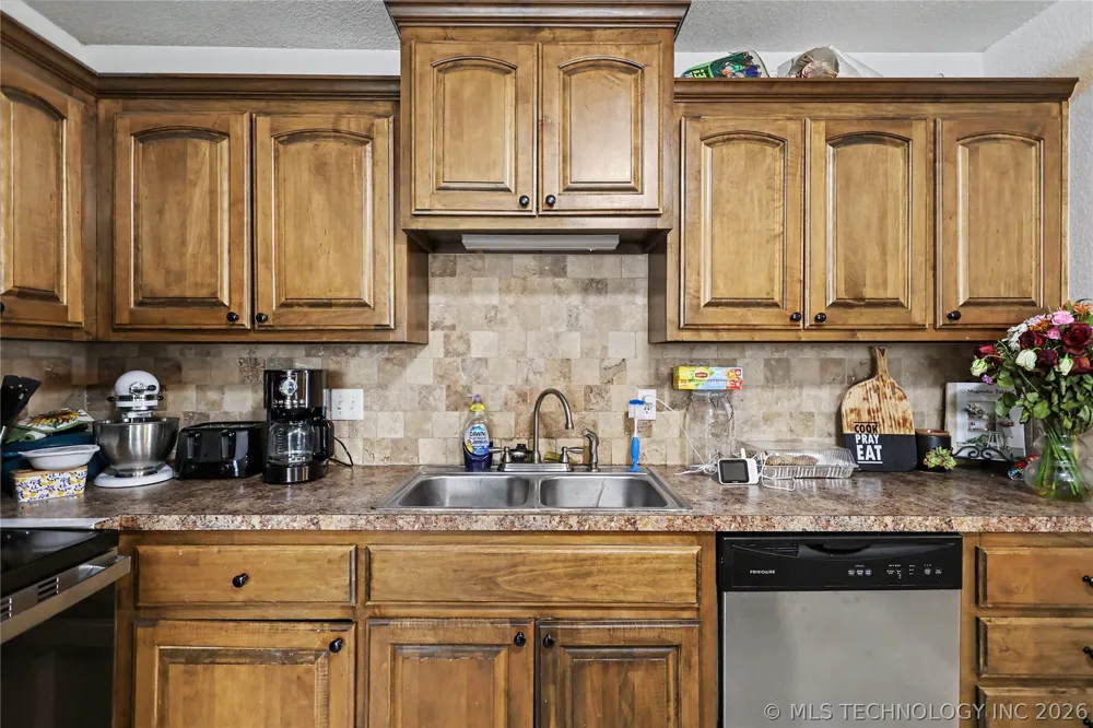 13070 Windchester Drive Tahlequah, OK 74464