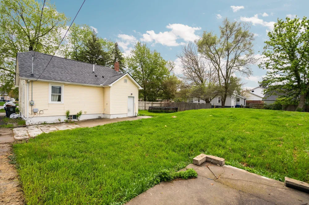 8659 Canton Center Road Canton, MI 48187