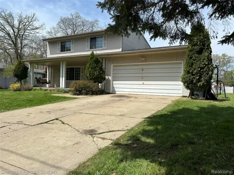 1124 Trotwood Lane